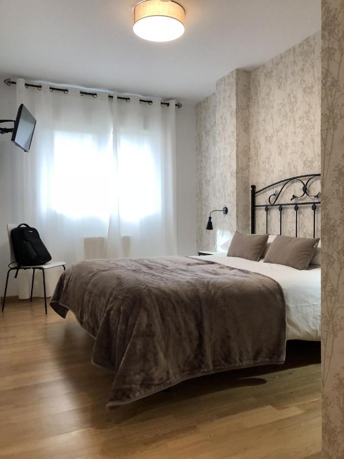 Pension 23-Vinte E Tres O Pedrouzo Exteriör bild