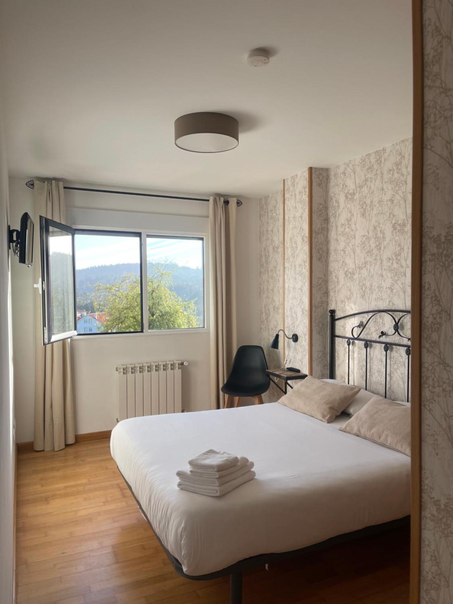 Pension 23-Vinte E Tres O Pedrouzo Exteriör bild
