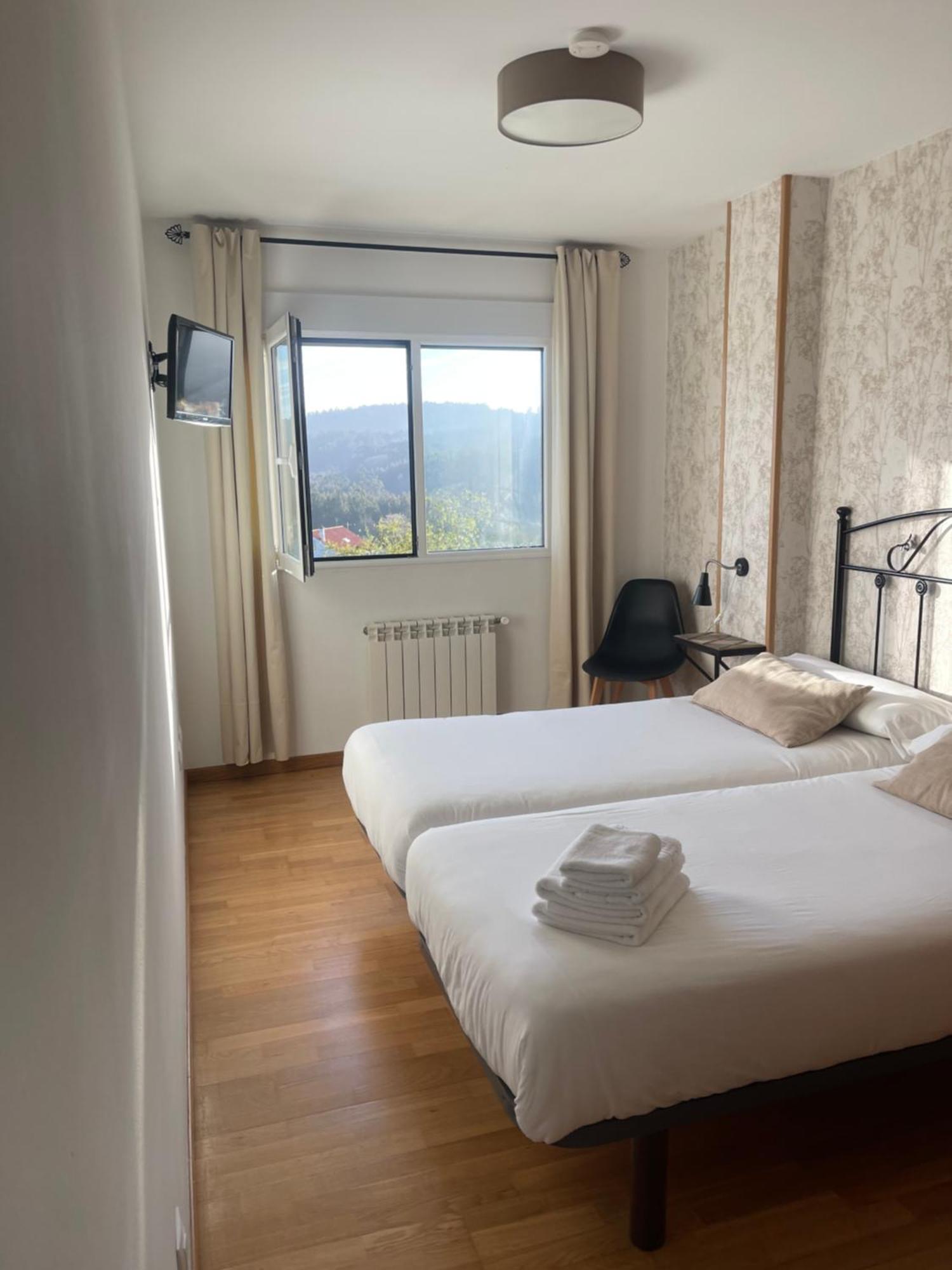 Pension 23-Vinte E Tres O Pedrouzo Exteriör bild